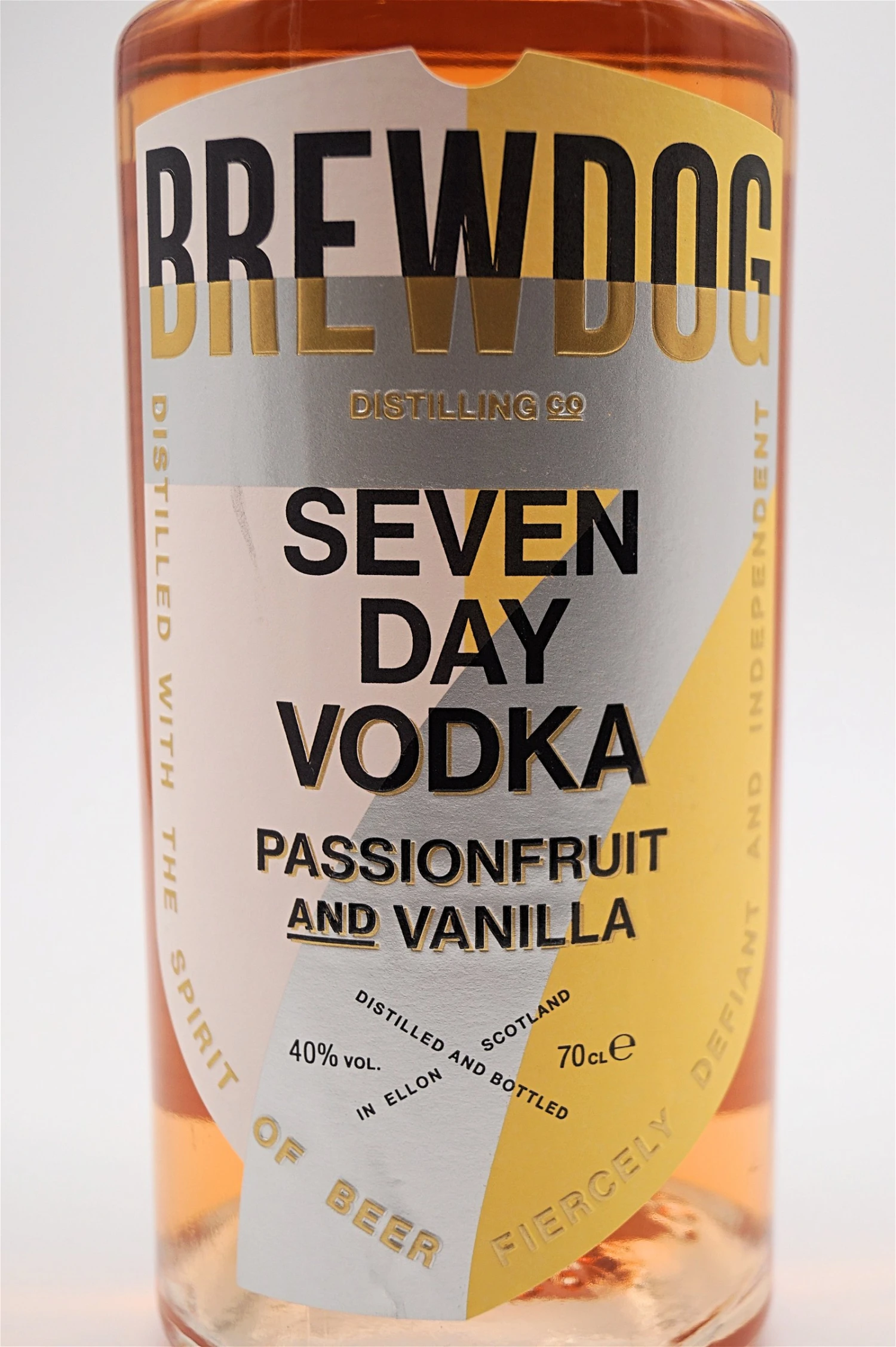 Seven Day Vodka Passionfruit And Vanilla 3 Seven Day Vodka Passionfruit And Vanilla – Bild 3
